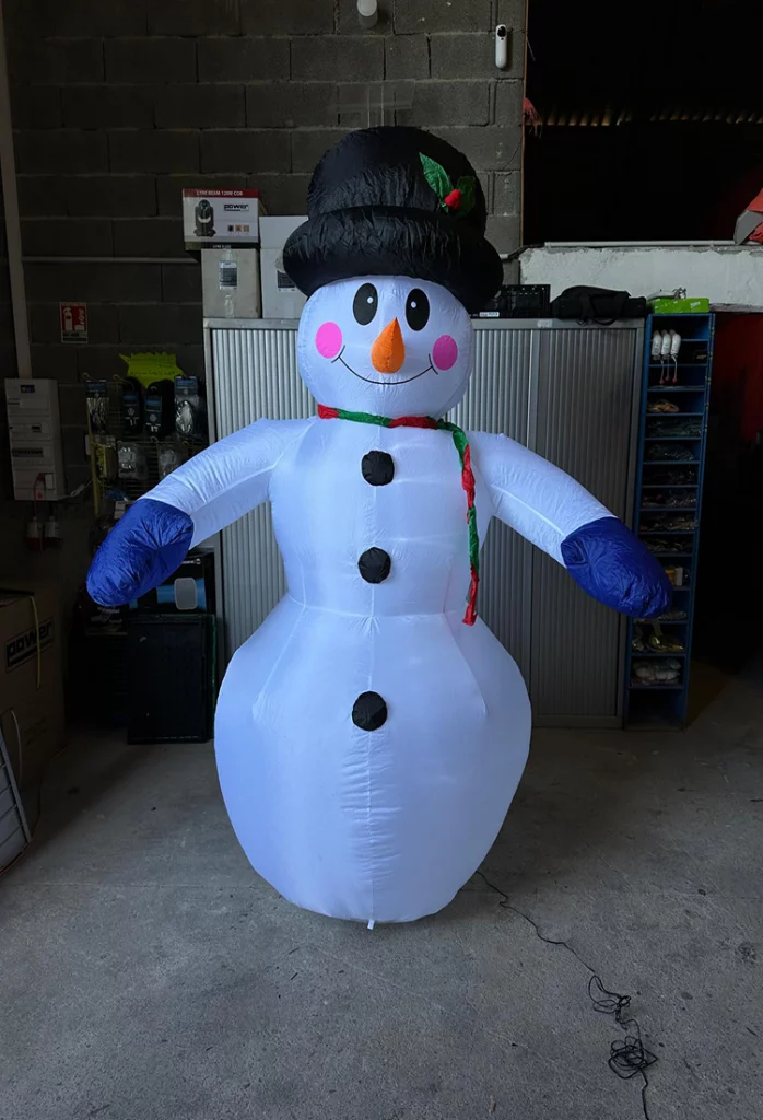 Bonhomme de neige gonflable géant pour animation de Noël