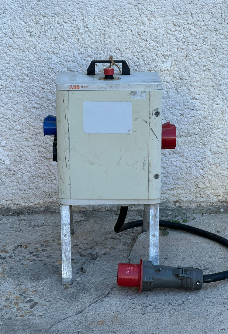 coffret-electrique-en-63-2