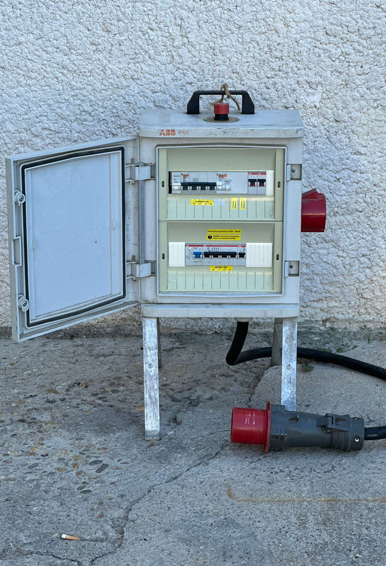 coffret-electrique-en-63